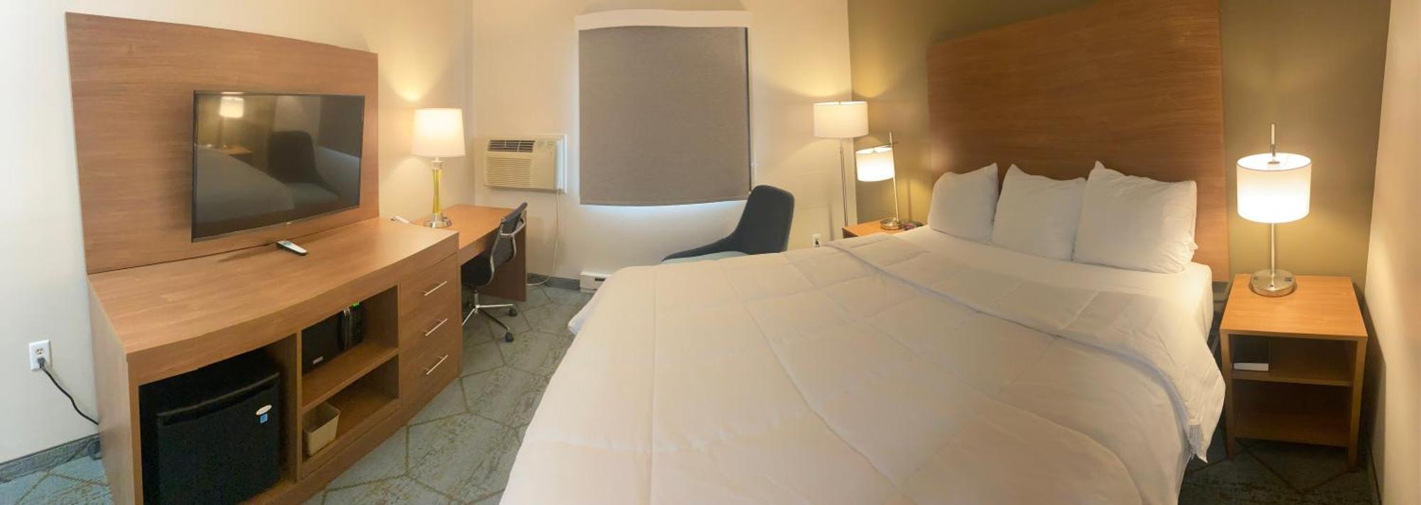 Baymont By Wyndham Oshkosh Airport Ξενοδοχείο Εξωτερικό φωτογραφία